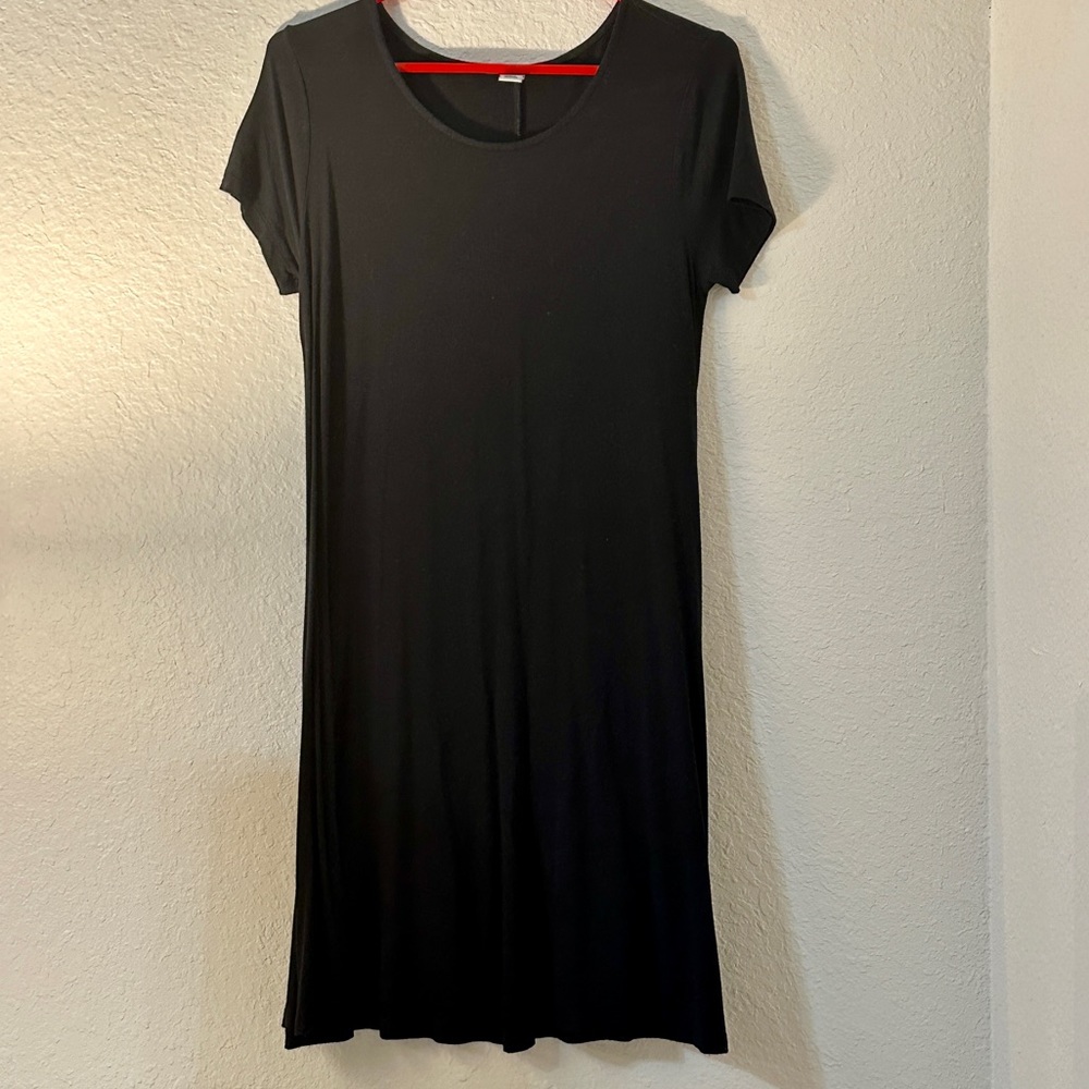 Old navy black dress medium